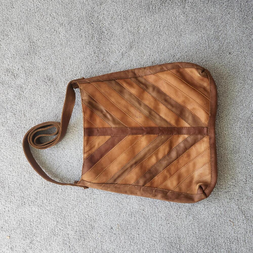 Raven + Lily Handmade Ethiopian Leather Crossbody Bag